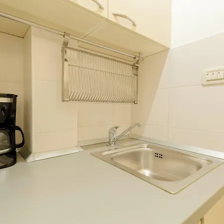 Hedera Estate Hedera A11 - Breakfast Included